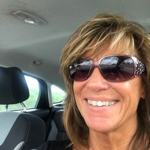 Meet your Posher, Linda